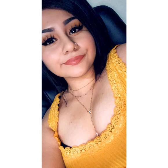 Meet your Posher, Jenni - Picture 1 of 1